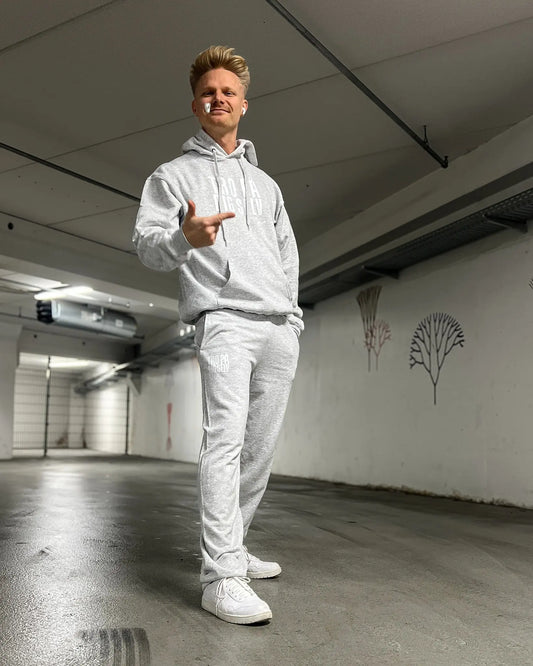 TRO PÅ DIG SELV - GRÅ HOODIE (Voksen)