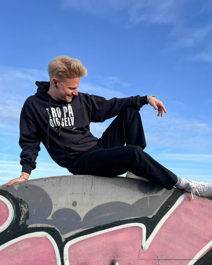 TRO PÅ DIG SELV - SORT HOODIE (Børn)
