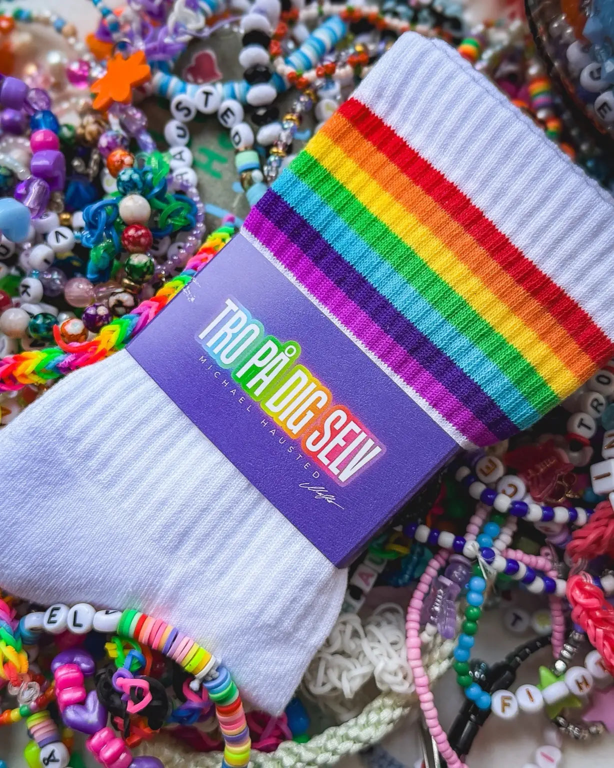 TRO PÅ DIG SELV - REGNBUE-STRØMPER 🌈